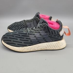 Adidas NMD R2 Women's Size 8 Utility Ivy Green Black White Peach Boost BA7259